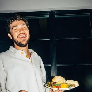 Meet your Posher, Mitchell